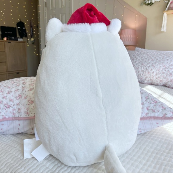 NWT Novogratz Pets Holiday Christmas White Cat Faux Fur Decorative Pet Pillow - Picture 3 of 3